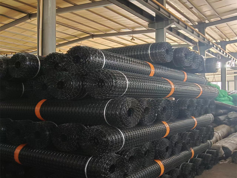 双向塑料土工格栅车间仓库